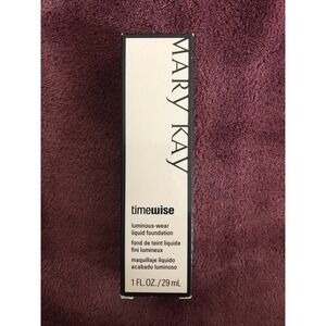 Mary Kay 1 Oz Ivory 3 TimeWise Luminous Wear Liquid Foundation Normal-Dry 038702